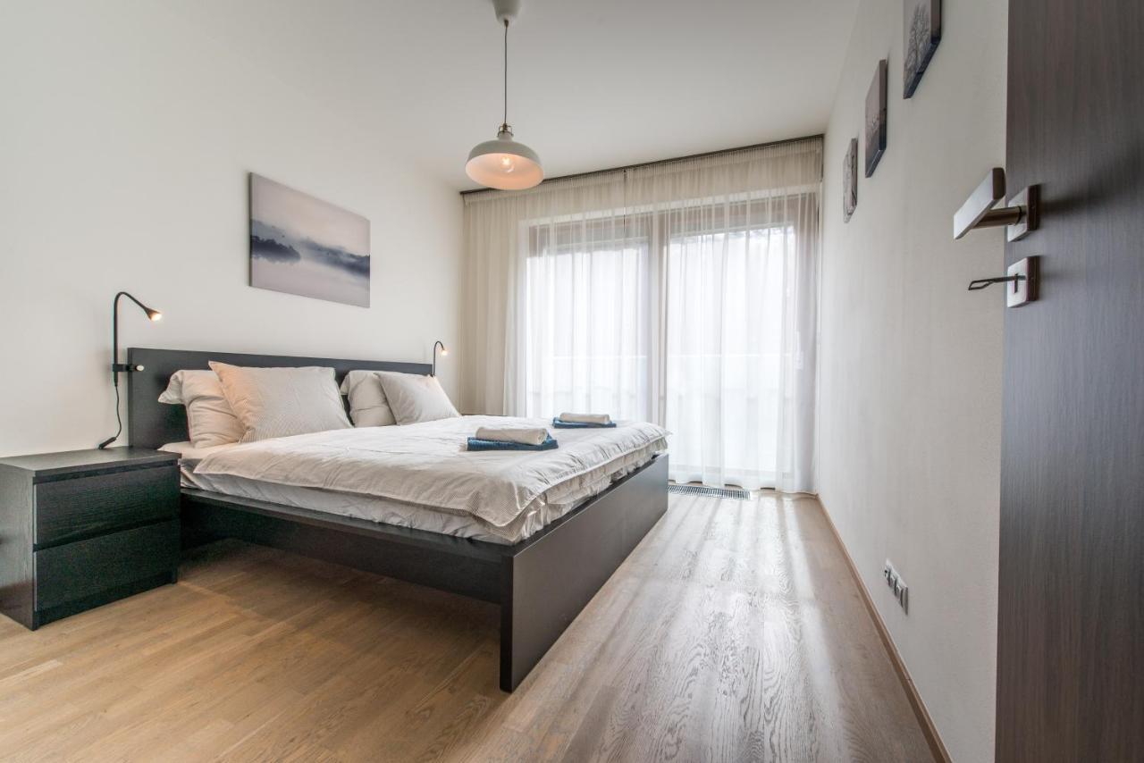 Mozart Central Apartments With Garage Prag Exteriör bild