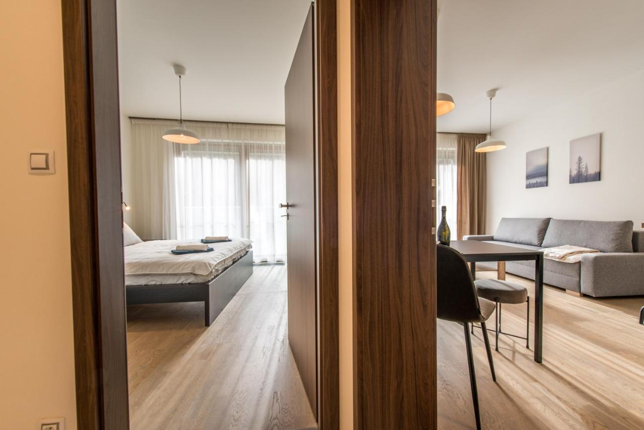 Mozart Central Apartments With Garage Prag Exteriör bild